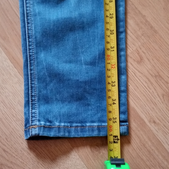 🔥Miss Me skinny jeans 🔥 - Picture 7 of 16